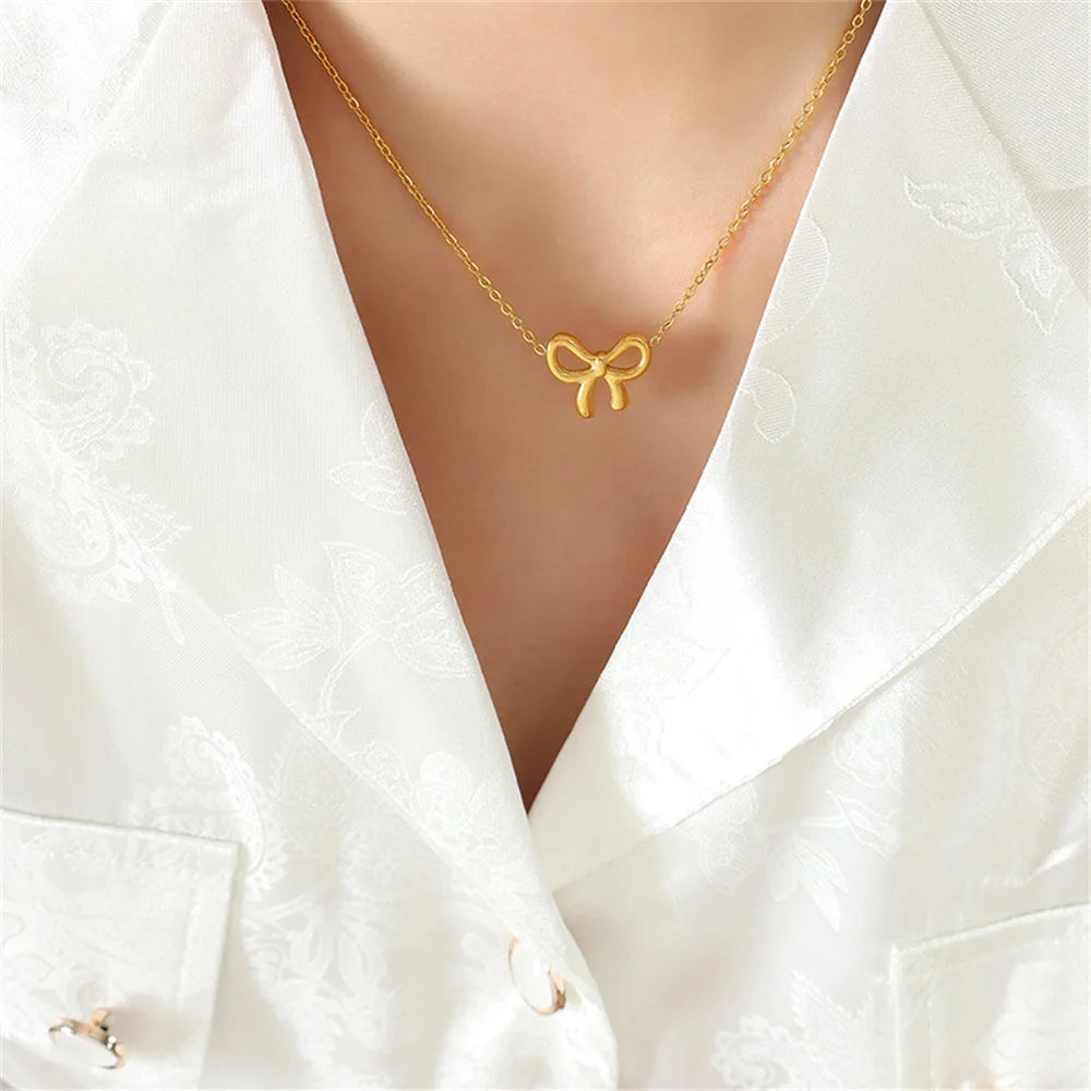 Golden Bow Necklace